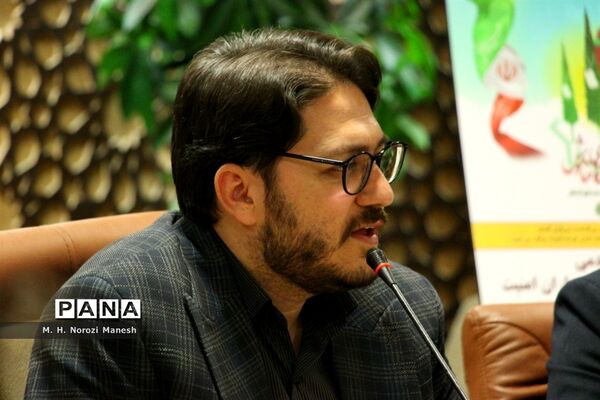 نشست خبری ستاد تسهیلات زائران و خدمات سفر استان قم