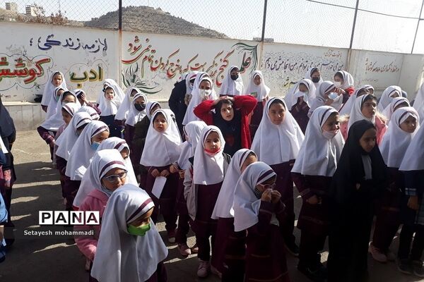 جشن نیکوکاری در دبستان حضرت زهرا(س) ۲ رودهن