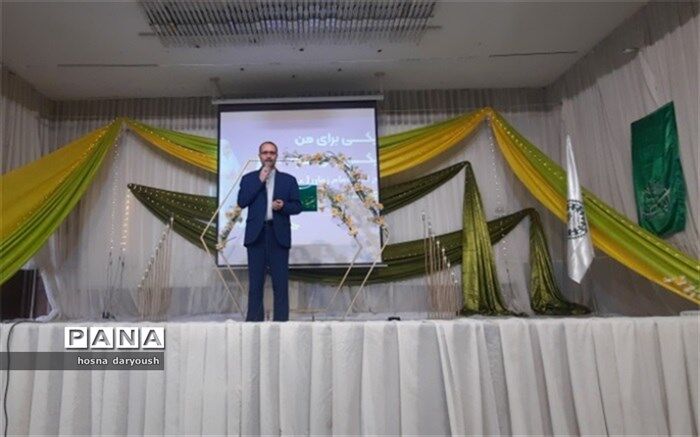 یکی از فضیلت‌های سازمان دانش‌آموزی بحث انفاق و کمک کردن به دیگران است/فیلم