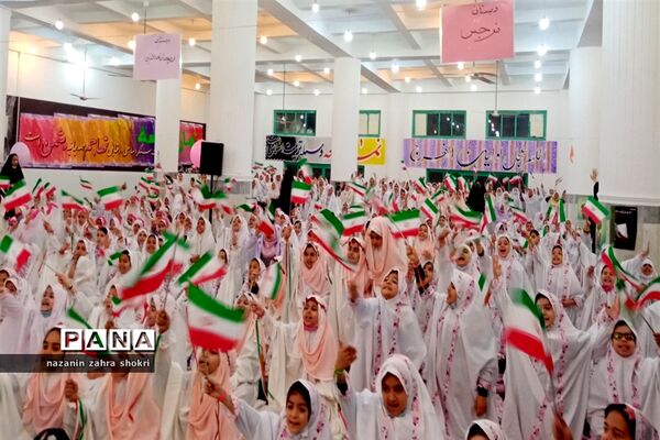 جشن عبادت و بندگی دانش‌آموزان دختر در شهرستان قرچک