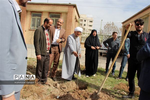 آیین روز درختکاری در قزوین