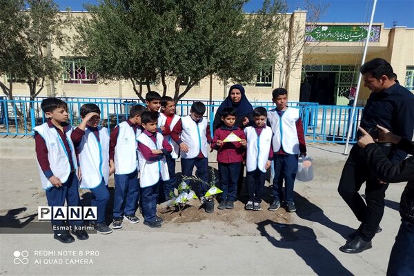 روز درختکاری دبستان جیحون