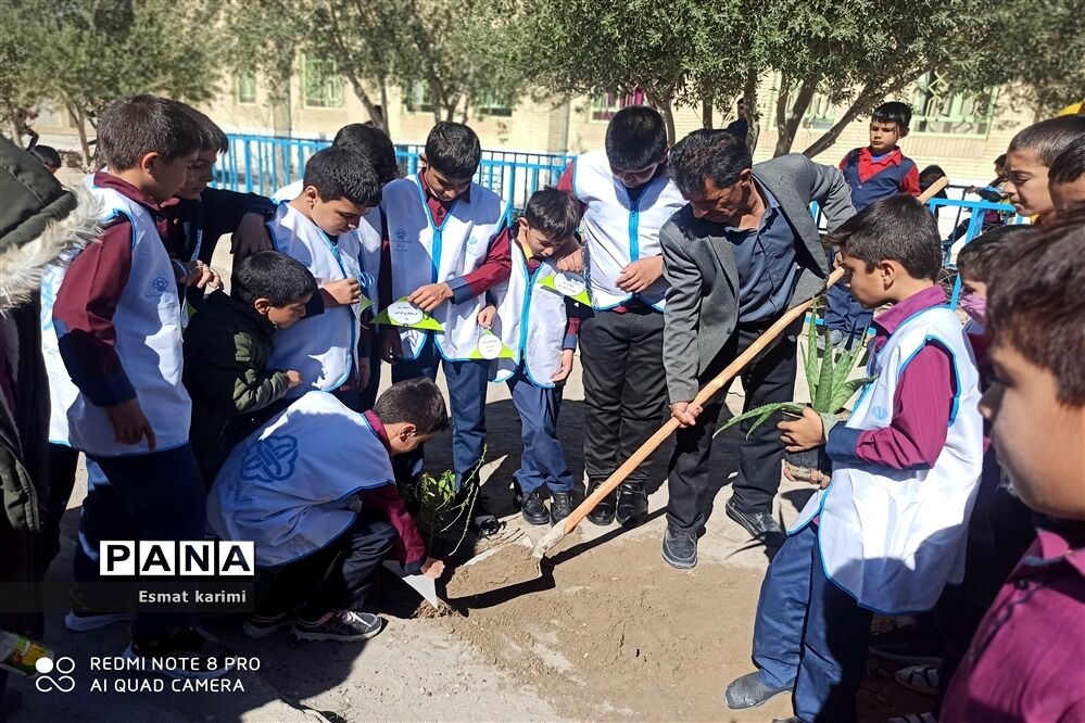 روز درختکاری دبستان جیحون