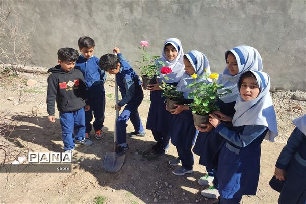 جشن روز درختکاری مدرسه لقمان شهرستان خاتم