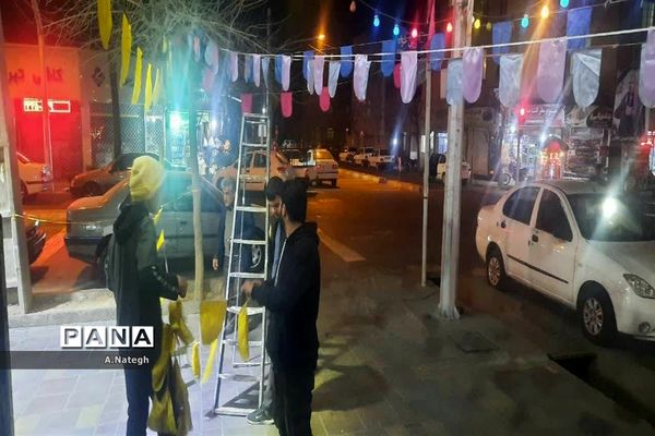 آماده‌سازی فضای محله‌ها برای جشن بزرگ نیمه شعبان
