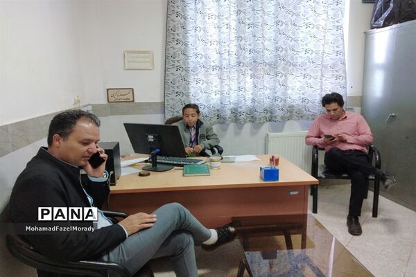 اداره یک روز مدرسه توسط شورای دانش‌آموزی دبیرستان رئیس‌زاده خلیل آباد