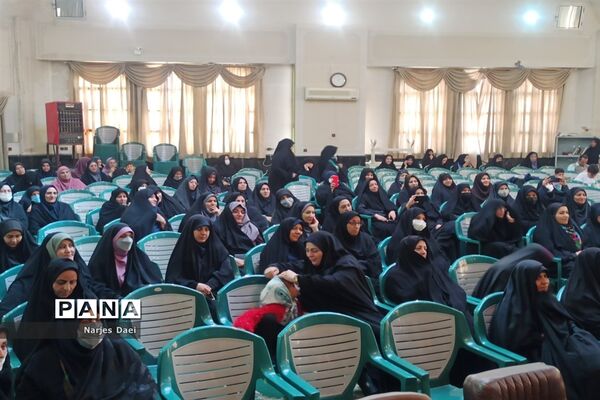 مراسم تقدیر از معاونان پرورشی ناحیه 2 مشهد