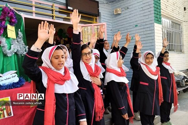 جشن نیمه شعبان درمدرسه امام حسن(ع) و شهید سجادیان رودهن