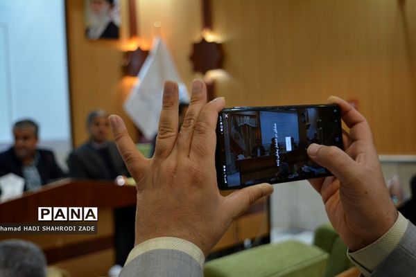 جلسه شورای نظارت بر مدارس و مراکز غیر دولتی و تجلیل از کارگروه مدارس و مراکز غیر دولتی خراسان رضوی