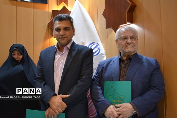 جلسه شورای نظارت بر مدارس و مراکز غیر دولتی و تجلیل از کارگروه مدارس و مراکز غیر دولتی خراسان رضوی