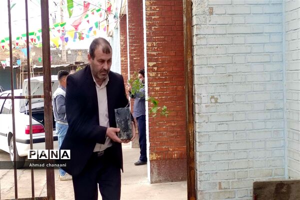 آیین نمادین درختکاری در مدارس کارون