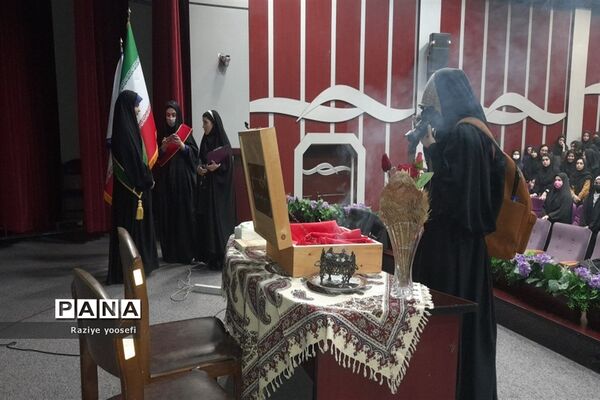 دانشجو معلمان پردیس نسیبه تهران میزبان پرچم متبرک حرم امام حسین (ع) شدند