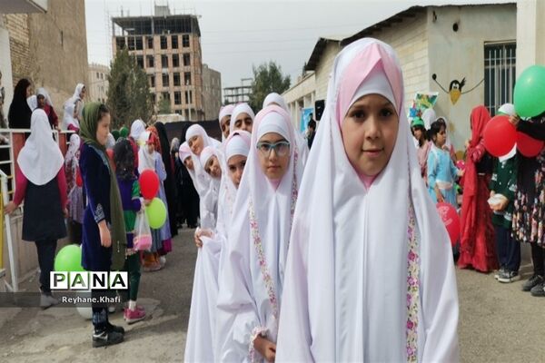 جشن نیکوکاری و درختکاری  در مدرسه مسلم صادقی شریف‌آباد پاکدشت