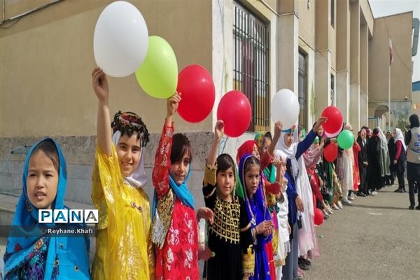 جشن نیکوکاری و درختکاری  در مدرسه مسلم صادقی شریف‌آباد پاکدشت