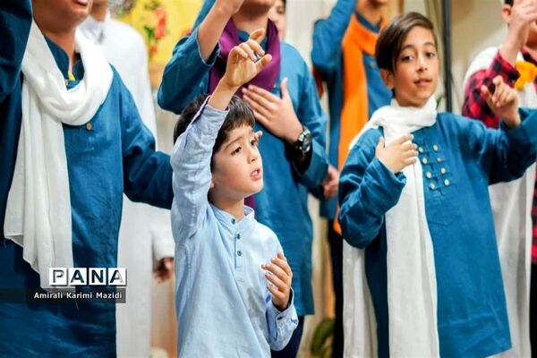 جشن خانگی هیات دانش‌آموزی انصارالمهدی ناحیه 3 به مناسبت میلاد امام زمان(عج)