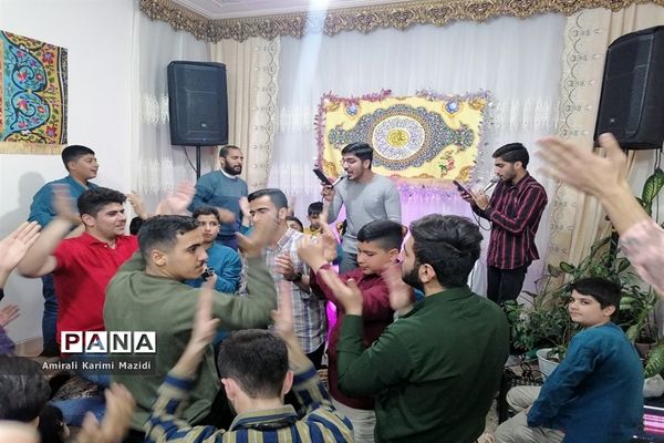 جشن خانگی هیات دانش‌آموزی انصارالمهدی ناحیه 3 به مناسبت میلاد امام زمان(عج)