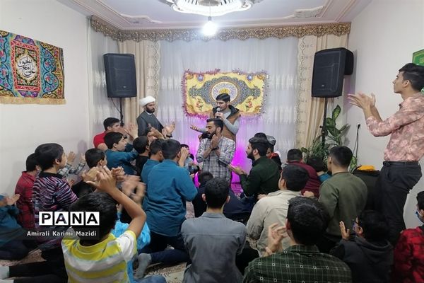 جشن خانگی هیات دانش‌آموزی انصارالمهدی ناحیه 3 به مناسبت میلاد امام زمان(عج)