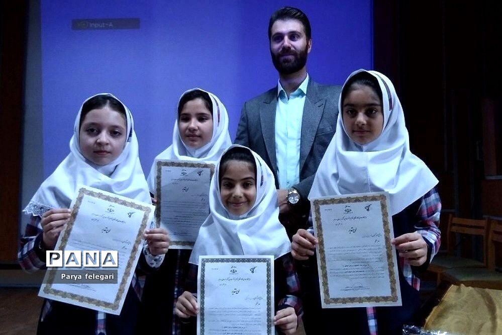 آیین تجلیل از برگزیدگان مسابقه «فرزندان انقلاب» در شهرستان قرچک