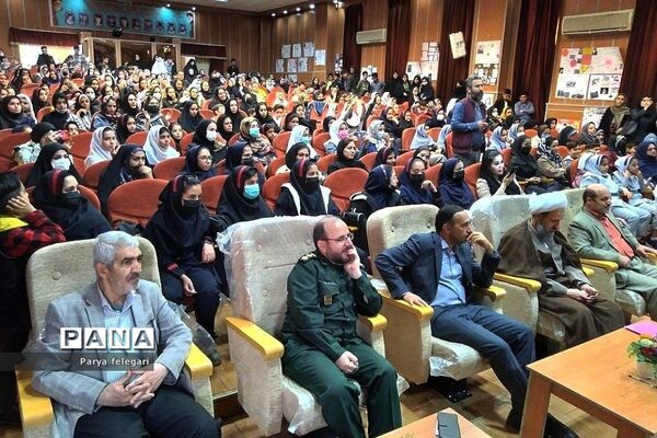 آیین تجلیل از برگزیدگان مسابقه «فرزندان انقلاب» در شهرستان قرچک