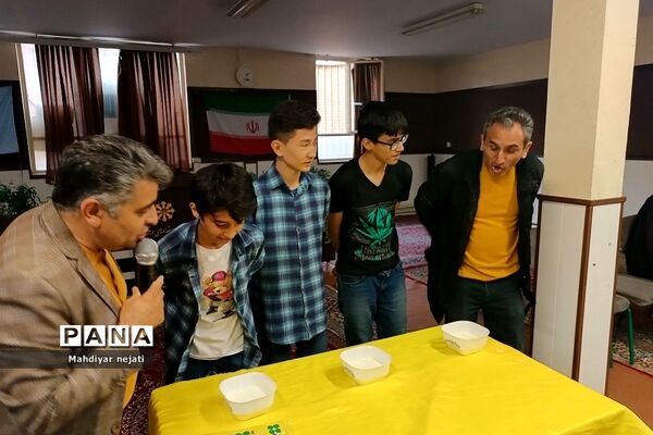 جشن‌نیمه شعبان در دبیرستان شهید بهشتی رودهن