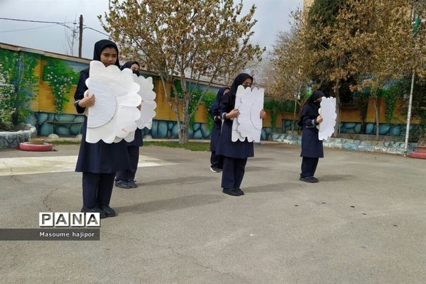 جشن نیمه شعبان در دبیرستان نوشین بختیاری بخش جوادآباد