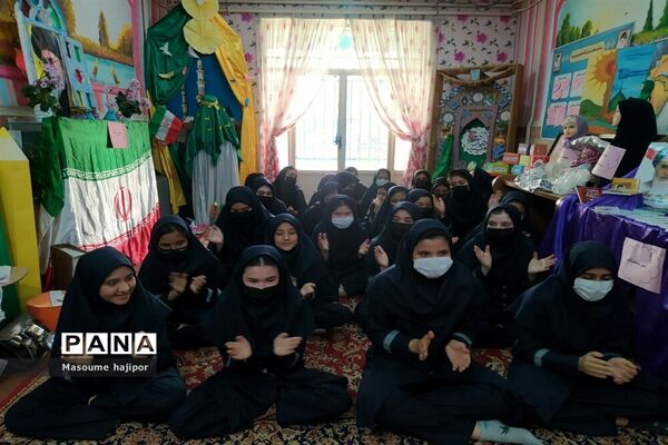 جشن نیمه شعبان در دبیرستان نوشین بختیاری بخش جوادآباد