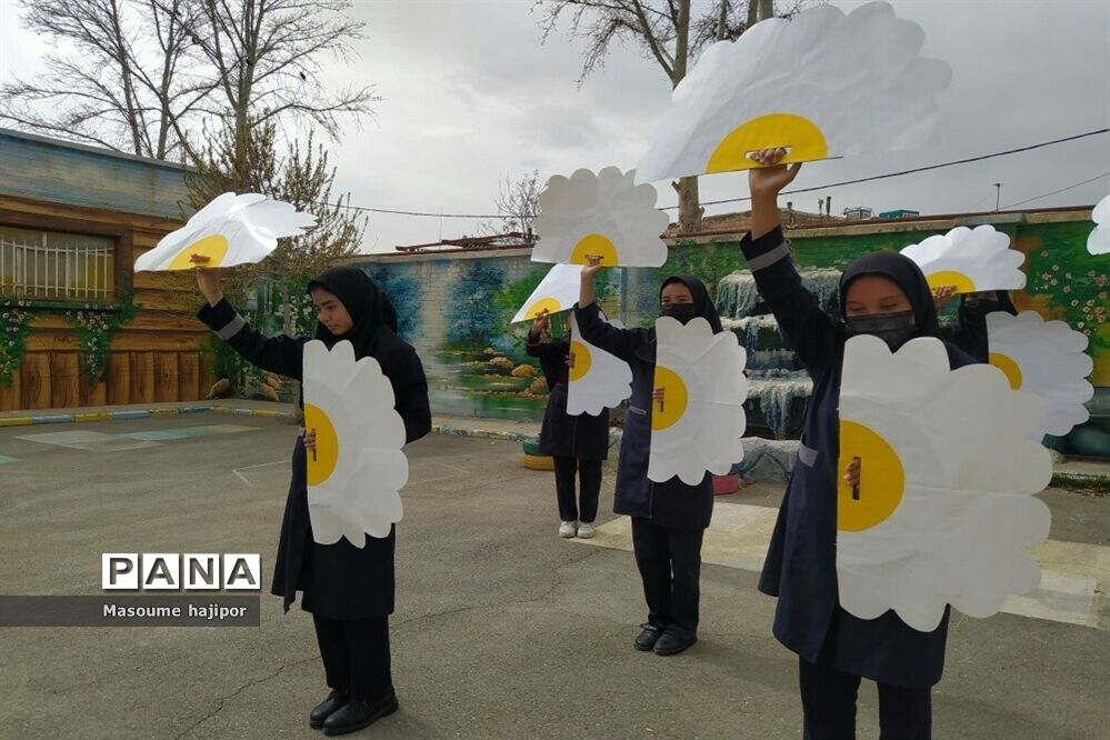 جشن نیمه شعبان در دبیرستان نوشین بختیاری بخش جوادآباد