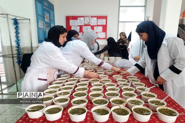 برپایی جشن نیمه شعبان در مدارس چهاردانگه