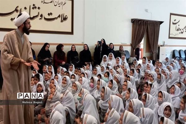 جشن اعیاد شعبانیه درآموزشگاه شاهدحضرت فاطمه زهرا(س) اسلامشهر