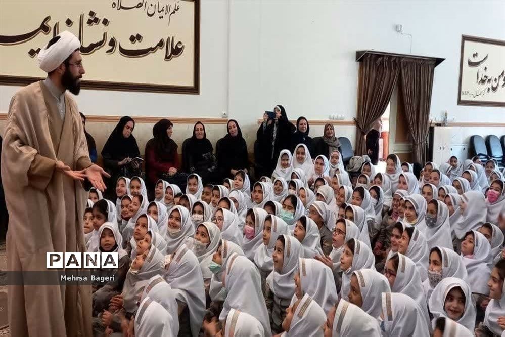 جشن اعیاد شعبانیه درآموزشگاه شاهدحضرت فاطمه زهرا(س) اسلامشهر