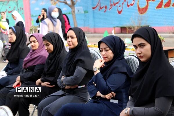 گرامیداشت روز درختکاری در ناحیه یک بهارستان