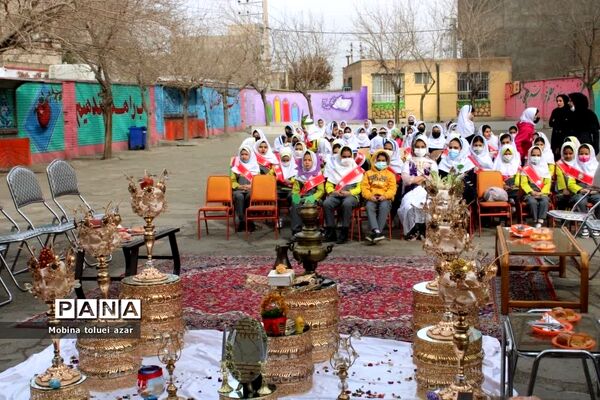 گرامیداشت روز درختکاری در ناحیه یک بهارستان