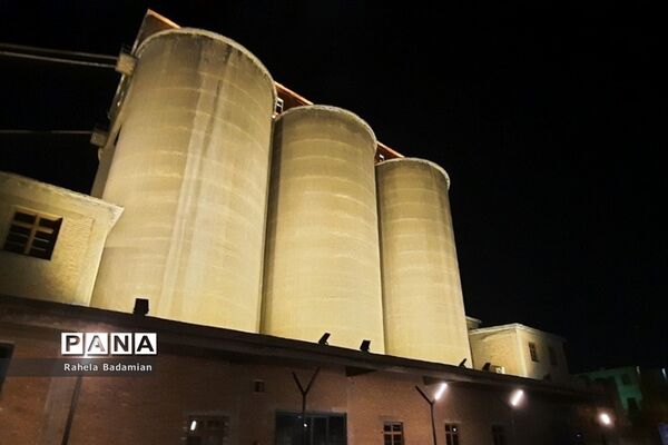 نمایشگاه استقبال از بهار در کارخانه سیمان ری