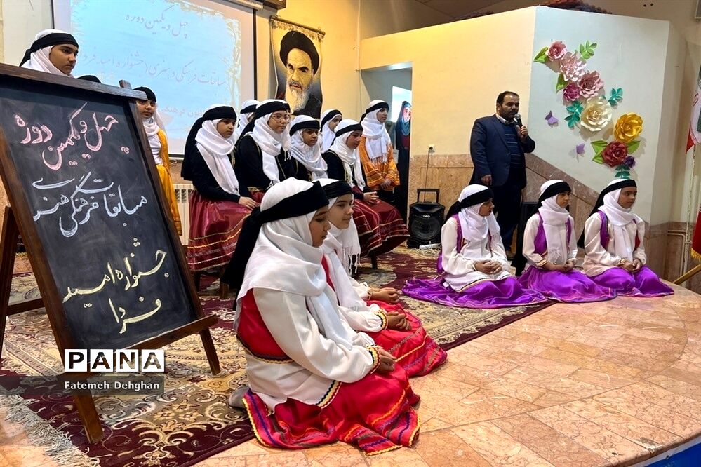 مسابقات فرهنگی هنری جشنواره امید فردا در رشته های آوایی و نمایشی