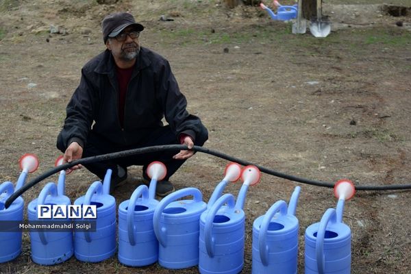 کاشت صد و پنجاه نهال به مناسبت آیین استانی گرامیداشت روز درختکاری در شهریار
