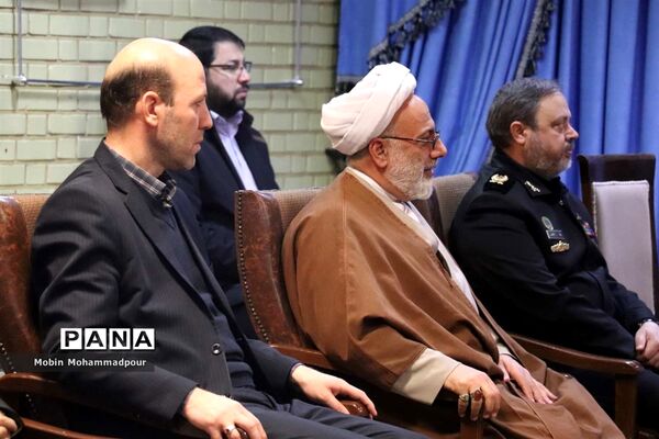 دیدار و تجلیل از مربیان فعال اتحادیه انجمن‌های اسلامی دانش‌آموزی آذربایجان شرقی