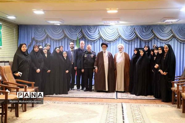 دیدار و تجلیل از مربیان فعال اتحادیه انجمن‌های اسلامی دانش‌آموزی آذربایجان شرقی