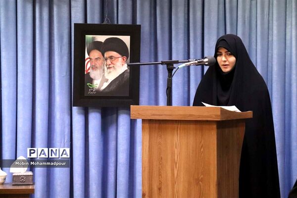 دیدار و تجلیل از مربیان فعال اتحادیه انجمن‌های اسلامی دانش‌آموزی آذربایجان شرقی