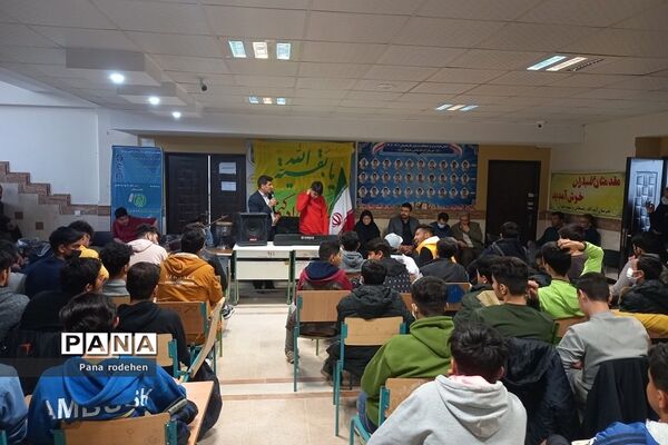جشن نیمه شعبان و انتظار در هنرستان آیت‌الله هاشمی رفسنجانی رودهن