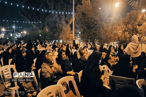 اجرای بیش از ۱۳ سرود دانش‌آموزی  و برنامه‌های مفرح در روز میلاد امام زمان (ع) در جهرم