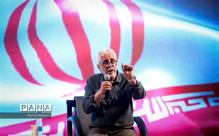 احمدرضا درویش: ابراهیم حاتمی کیا پرچمدار سینمای دفاع مقدس بود