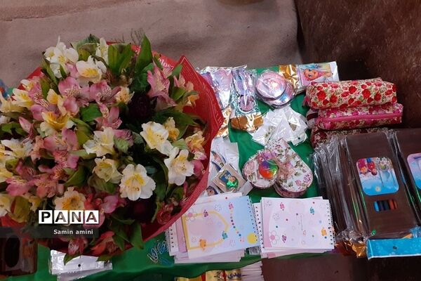 جشن نیمه شعبان ویژه کودکان در دفتر امام‌ جمعه رودهن