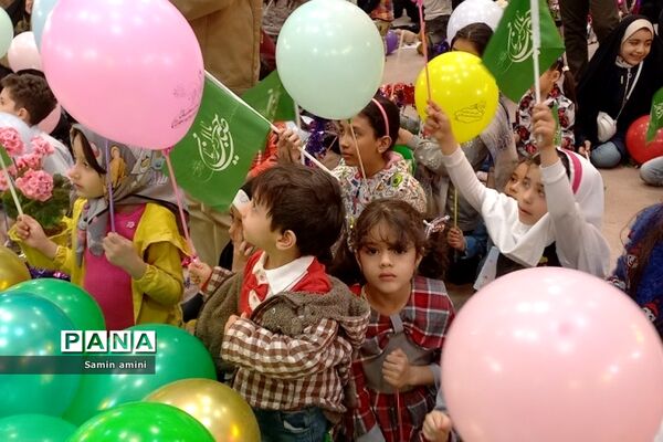 جشن نیمه شعبان ویژه کودکان در دفتر امام‌ جمعه رودهن