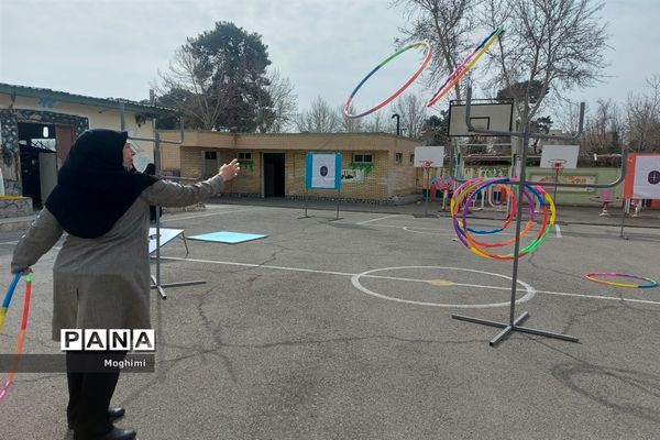 برگزاری مسابقات مفرح در دبیرستان شهید بابایی منطقه ۱۳