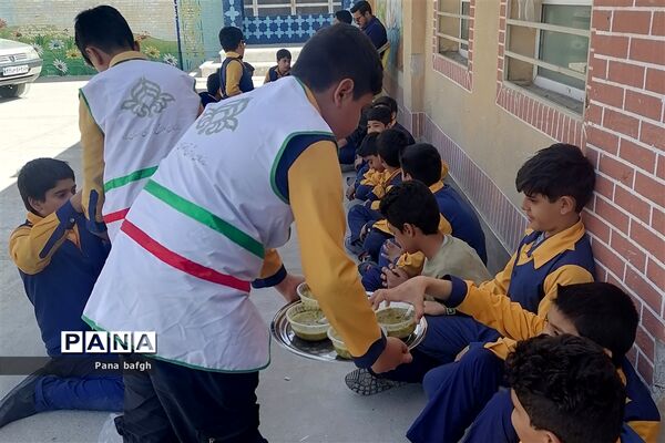 جشن نیمه شعبان در مدرسه شهید دهستانی بافق