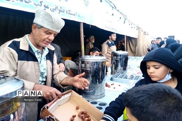 خدمت‌رسانی موکب‌های نیمه شعبان در بلوار پیامبر اعظم قم