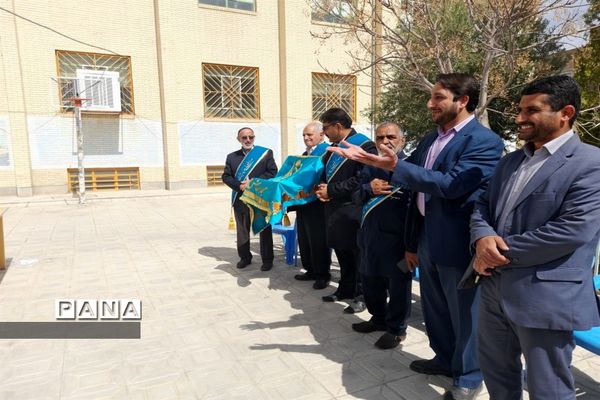 جشن بزرگ میلاد امام زمان(عج) در دبیرستان زینب ابرکوه