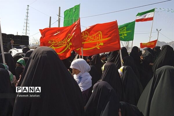 شادپیمایی دختران فاطمی قم به مقصد مسجد مقدس جمکران