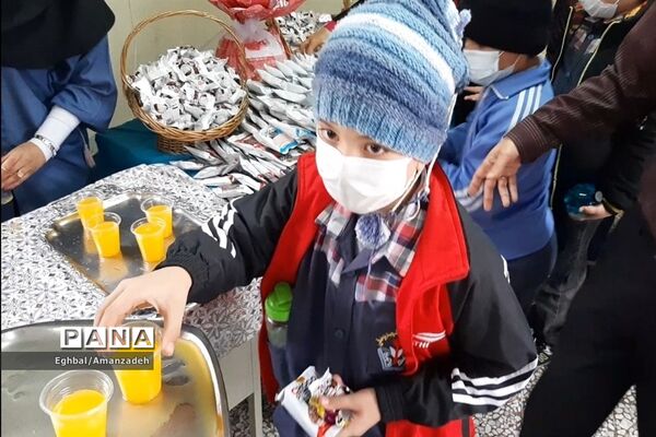 کاشت بذر مهر در عید مهر و همدلی