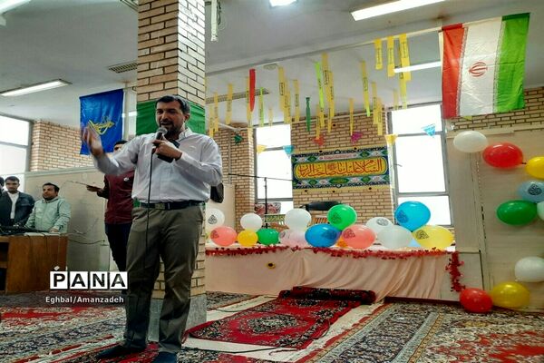 کاشت بذر مهر در عید مهر و همدلی